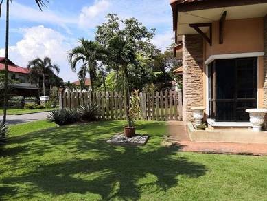 Bungalow House For Sale in Kota Kemuning,SGR
