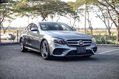 Mercedes Benz E300 300 AMG LINE (CBU) in Kulai, JHR