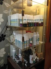 Acrylic display cabinet 
