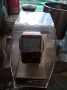 This watch actually I just wear arround 10times