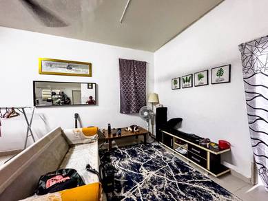 Townhouse For Sale in Saujana Utama,SGR
