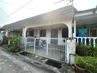 1-storey Terraced House For Sale in Salak Selatan,KUL