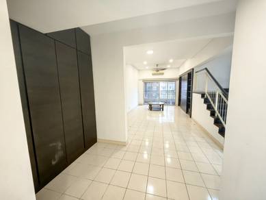 Condominium For Sale in Seri Maya