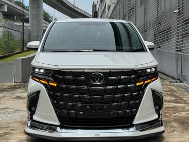 Toyota Alphard Z in Damansara, KUL