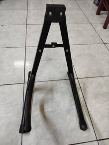 guitar holder