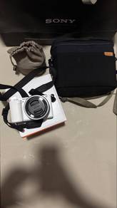 Sony ZV E10 Like New