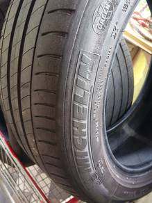 Michelin. 255/50R17