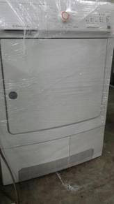Mesin Kering Electrolux Condenser Dryer Baju Recon