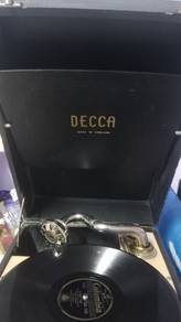 Decca Model 50 gramophone