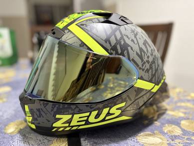 Zeus Full Face Helmet ZS-826