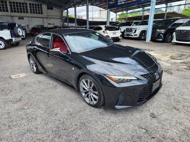 Lexus IS 300 F-SPORT in Cheras, KUL