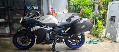 Yamaha XJ6 Diversion F