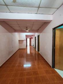 Flat For Rent in Aroma Park