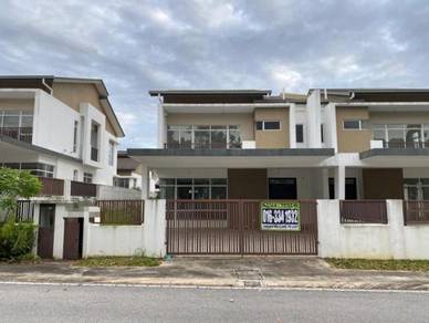 Semi-Detached House For Sale in Rawang,SGR