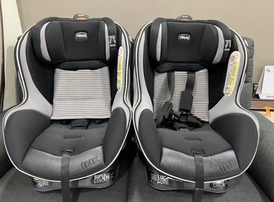 [Used item] Chicco Zip Max car seat