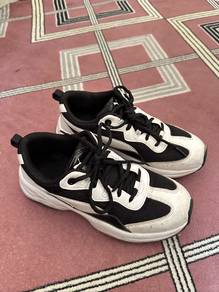 Kasut Putih PUMA