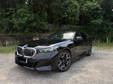 BMW i5 eDRIVE40 M SPORT in Mid Valley City, KUL