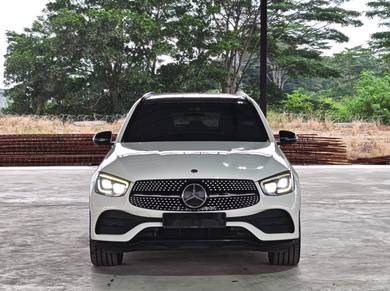 Mercedes Benz GLC300 300 4MATIC AMG LINE in Johor Bahru, JHR