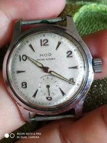 Vintage MOD manual wind watch