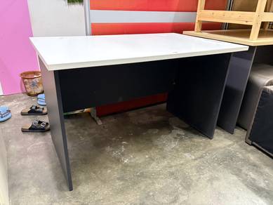 table size 120x75cm