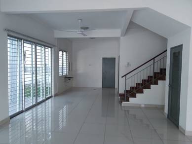 Semi-Detached House For Sale in Klang,SGR