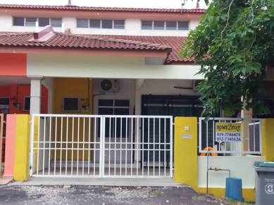 Homestay 1 Tingkat Taman Utama Segamat