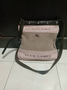 B u r b e r r y Blue Label Bag