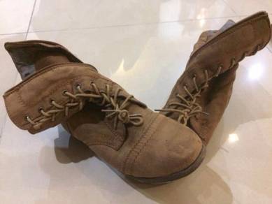 Boots Shoes Brown