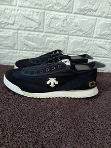 Uk6 Descente Canvas Slip On Sneakers