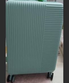 lugage 24"