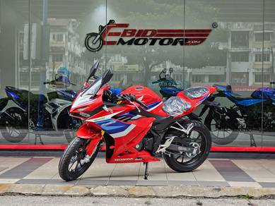 Honda CBR150R