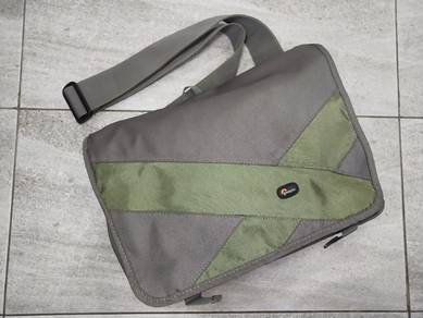 Lowepro Exchange Messenger Lightweight Camera Bag