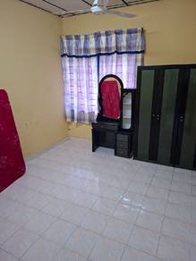 Room in Kulim, KDH