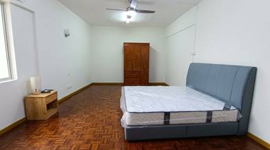 Room in Sentul, KUL