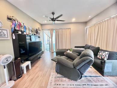 Condominium For Sale in Saujana Residency