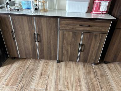 Kitchen Cabinets and Cupboard