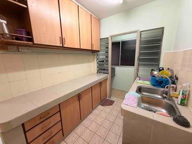 Apartment For Rent in saujana apartment