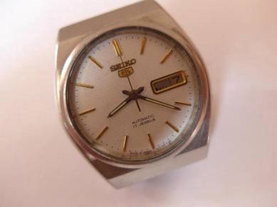 Seiko 5 Automatic 17 Jewels 443362 7009-8970 Watch