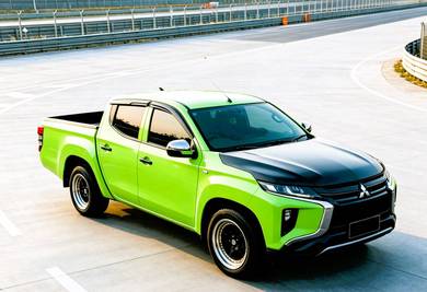Mitsubishi Triton QUEST in Selayang, SGR