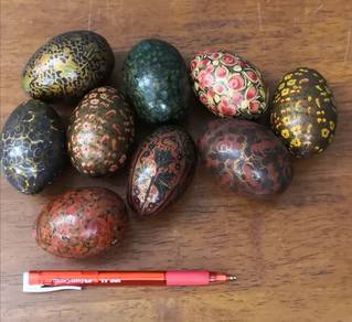 vintage wooden hand painted egg 9