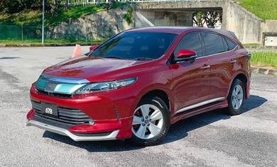 Toyota Harrier LUXURY in Serdang, KUL