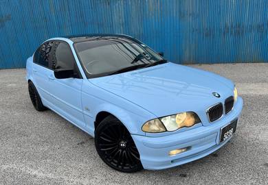 BMW 318i 18i (CBU) in Seri Kembangan, SGR