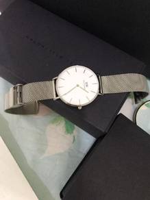 DW Daniel Wellington Watch