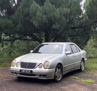 Mercedes Benz E200 200 CLASSIC (CBU) in Kuantan, PHG