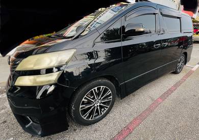 Toyota Vellfire Z in Teluk Intan, PRK