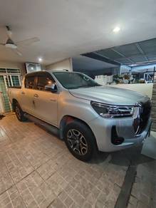 Toyota Hilux V in Kota Kinabalu, SBH