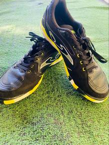 Kasut Futsal Joma