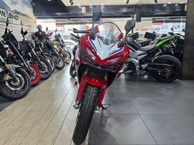 Honda CBR150R