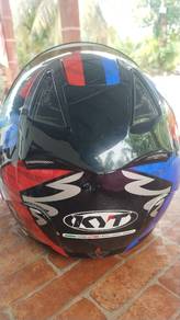 Helmet KYT