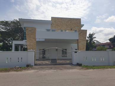 Bungalow House For Sale in Muar,JHR